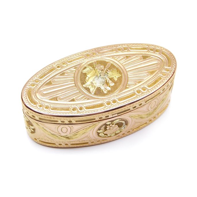 Louis XV coloured gold oval box by Jean-Baptiste Carnay, Paris 1764, | MasterArt